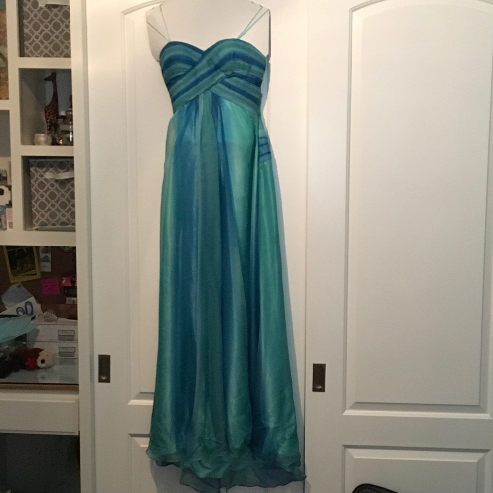 Prom Dress - Picture 1 of 5